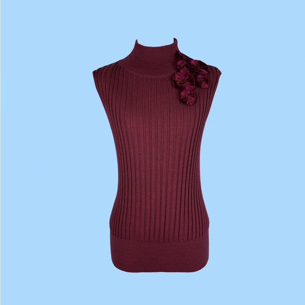 The Rosette Wool Mockneck